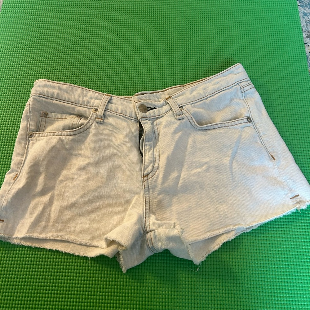 Rag and Bone Women's white Denim
shorts